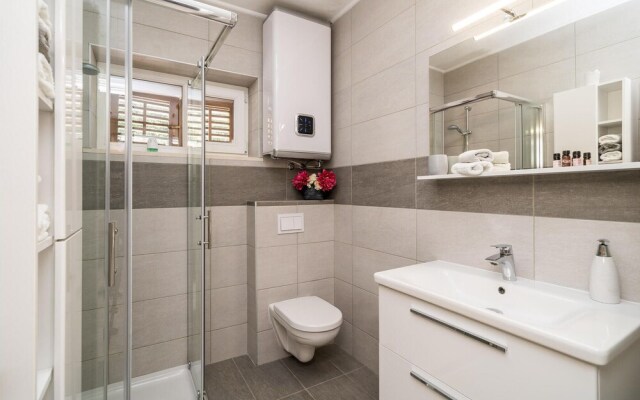 Amazing Apartment in Gruda With 2 Bedrooms and Wifi