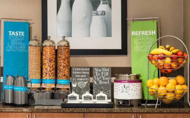 Hampton Inn & Suites Phoenix Glendale-Westgate