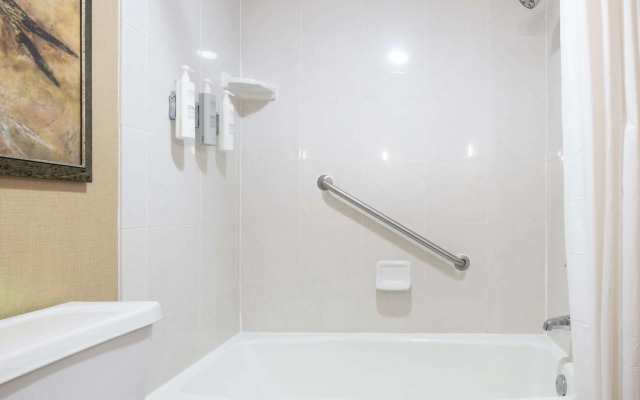 Embassy Suites by Hilton Bloomington/Minneapolis