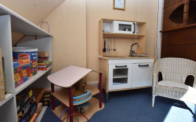 Child Friendly Apartment near Beach in Wittenbeck