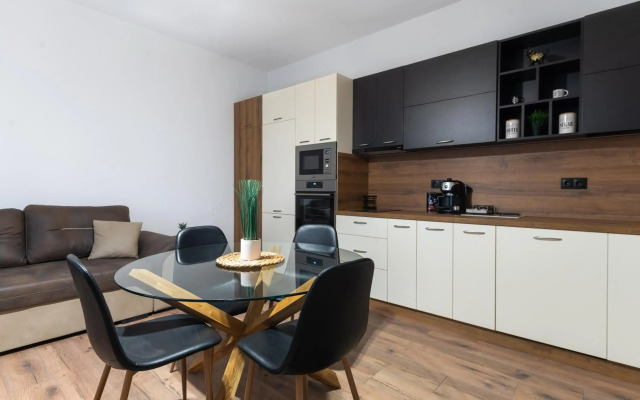 - La Luna - High-end 2BD Flat in the TOP centre