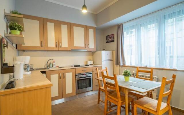 FM Luxury 2-BDR Apartment - 5th Avenue