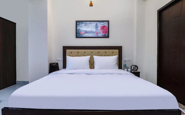 Fabhotel Maira Heights