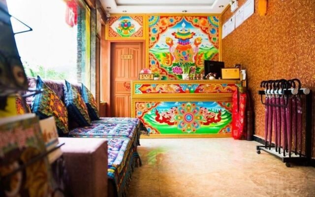 Jiuzhaigou Yixin Mountain Villa (Jiuzhaigou Qianguqing Store)