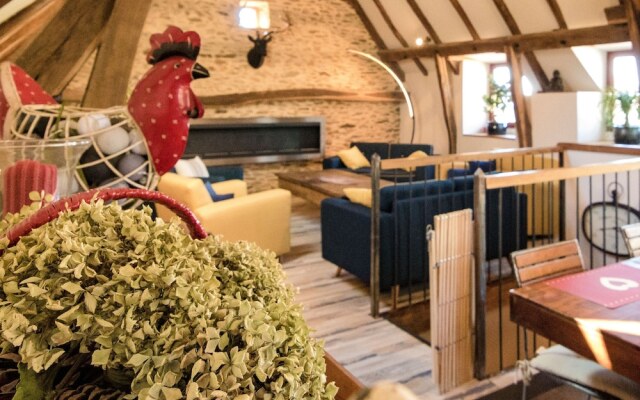 Spacious Holiday Home in Altillac with Private Pool