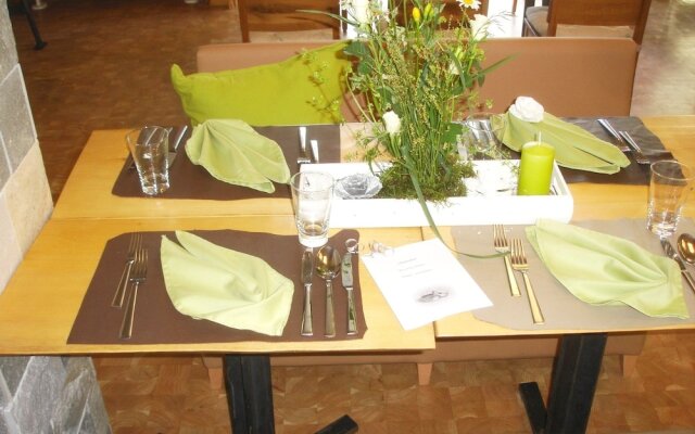 stuub jostal