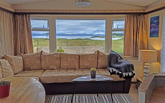Litua Caravan with stunning sea views