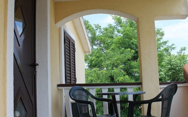 Apartment Radovic Ive