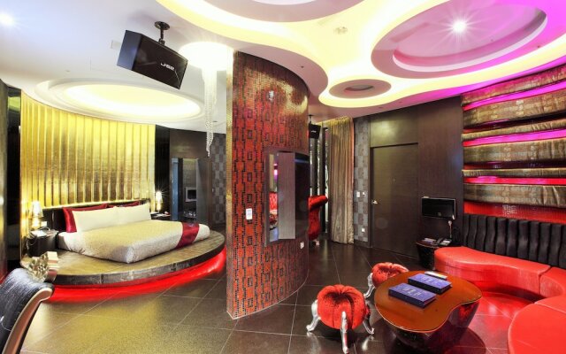 Icloud Luxury Resort and Hotel
