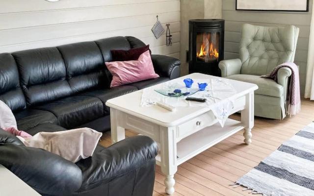 Nice Home in Farsund With 3 Bedrooms and Internet