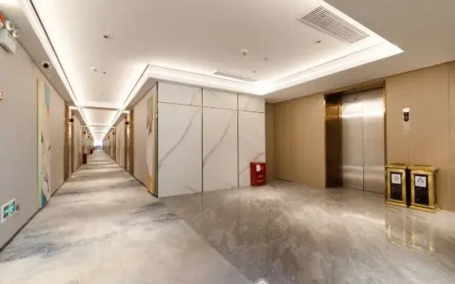 Alexu Hotel (Guangming Tianxuan Branch)