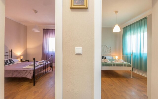 Beautiful Home in Zadar With 6 Bedrooms and Wifi