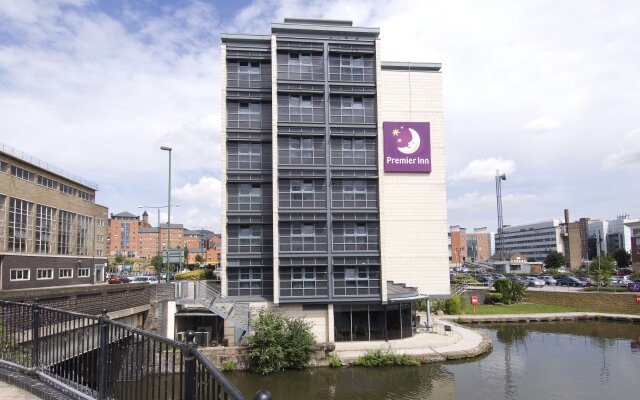 Premier Inn Nottingham Arena (London Road)