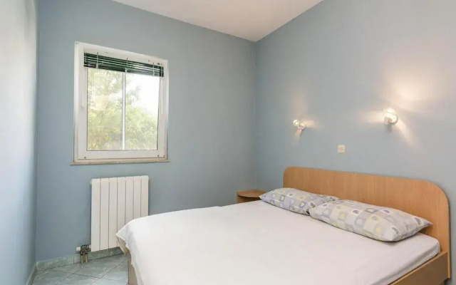 Apartment in Nin Near Beach & Pool