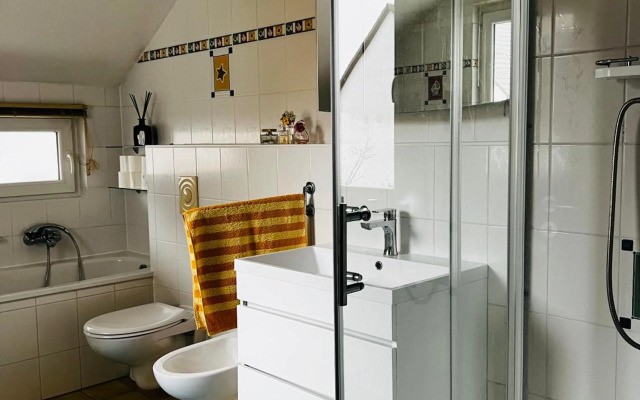 Exklusives Haus mit Garten