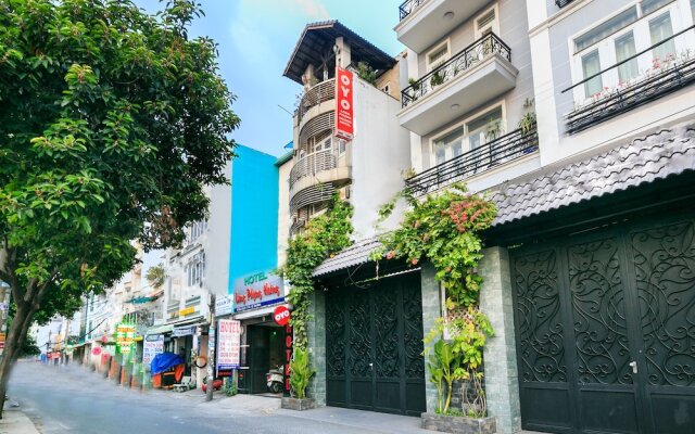 Long Phung Hoang Hotel by OYO Rooms