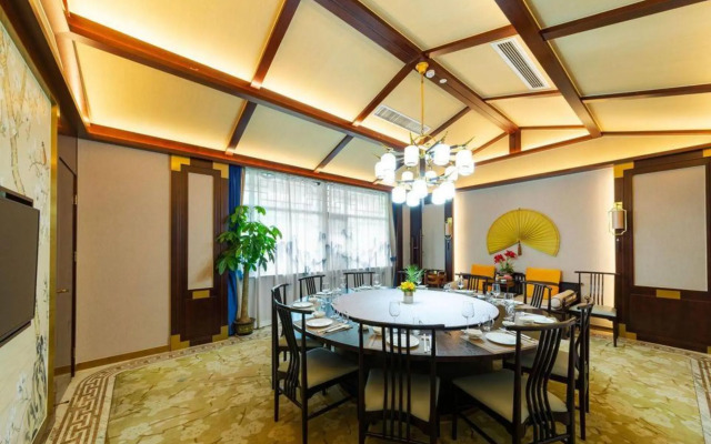 Jingcui Huanyi Hotel