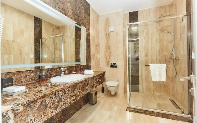 Lebada Luxury Resort & Spa