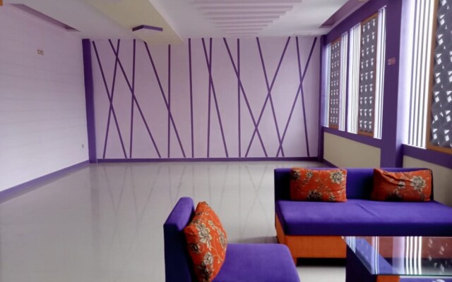 Ungu Hotel Garut