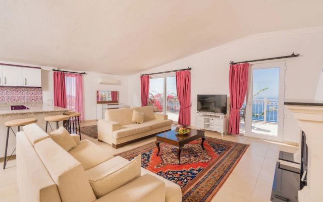 Villa Fuchsia 4-bedroom Retreat With Private Pool and Breathtaking View