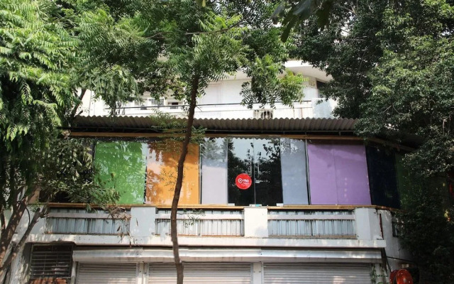 OYO 2407 Hotel Gera's M1