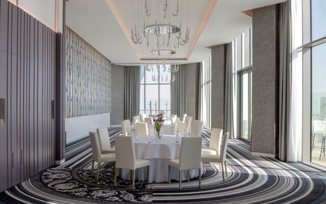 SLS Dubai Hotel & Residences