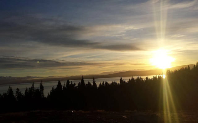 Mt Cook Lakeside Retreat