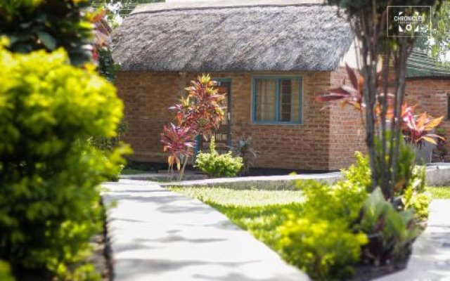 Mkunkhula Baobab Lodge