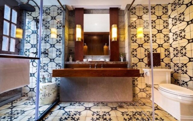 The Silver Chest Boutique Hotel