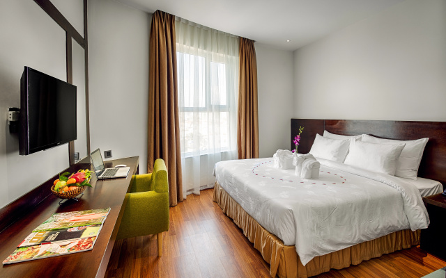 Sofia Suite Hotel & Spa Da Nang - Free 01 Draught Beer and 20-minute Spa per Room – Guest Rooms – Da Nang
