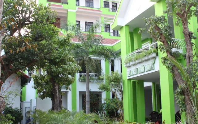 Ngoi Nha Xanh