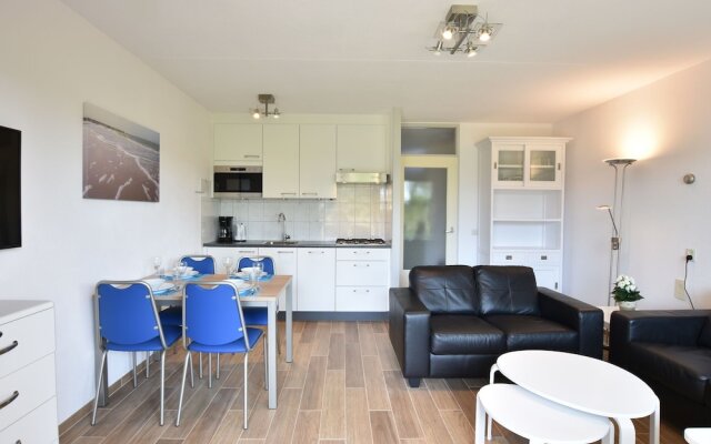 Tranquil Apartment in Nieuwvliet Near the Beach