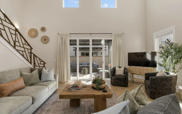 Southwest Getaway 6 Bedroom Home