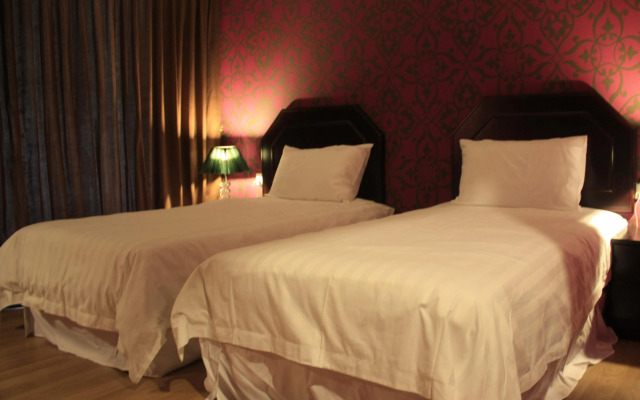 Mangrove Paradise Resort