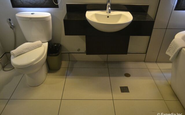 8 Suites By Fat Jimmy's