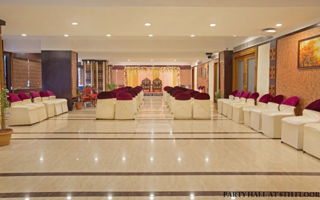 Hotel Rajmahal