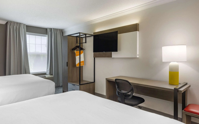 Comfort Inn & Suites Hadley - Amherst