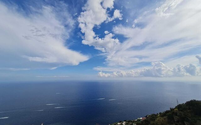 Albergo Dipinto Bacco Furore