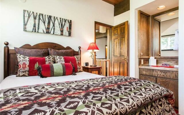 Black Bear Lodge - 5 Bedrooms Home