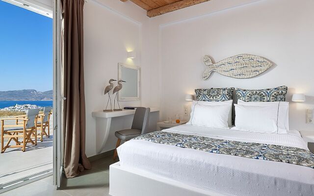 Lithos Luxury Rooms - Adults Only