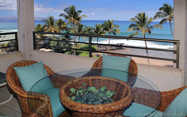 Polo Beach Club Vacation Rentals - APlus Resorts