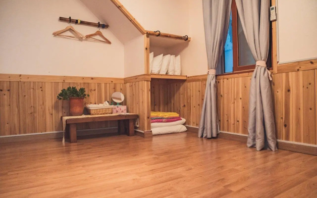 Dajeong Guesthouse - Hostel