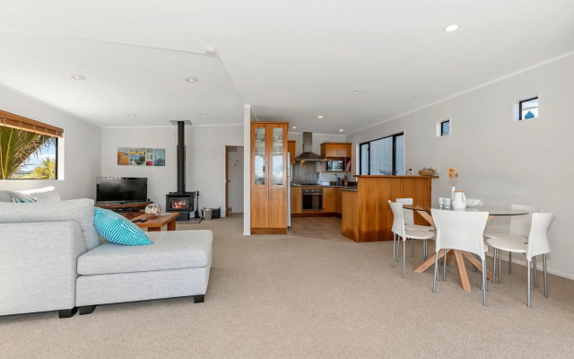 Marina Views - Tutukaka Holiday Home