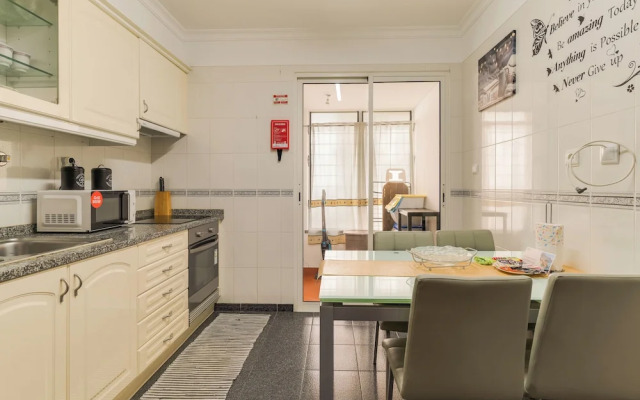 Steven Apartment by HRM