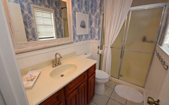 Lagoon Lanai 4 Bedroom Home