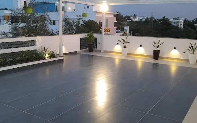 SLV Aashraya Apartment Stay