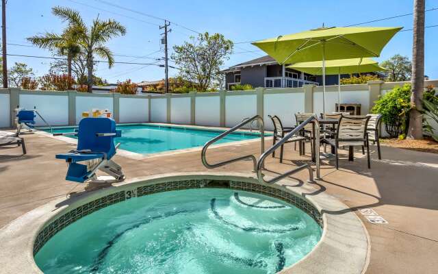 Best Western Plus Capitola By-the-sea Inn & Suites