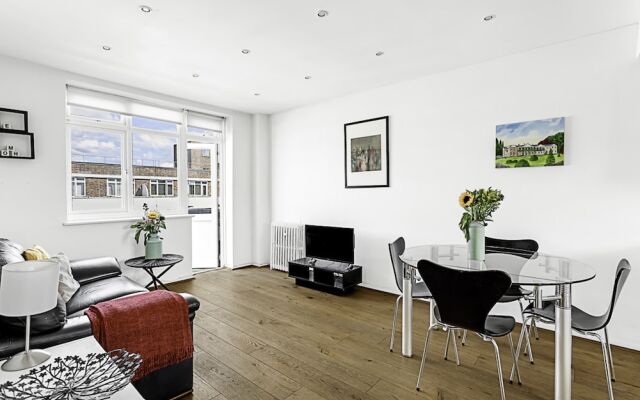 1-bed London Bliss: Putney Gem