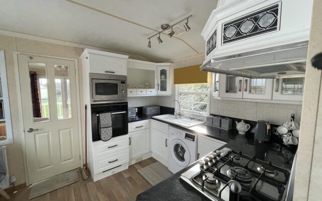 Captivating 2-bed Static Caravan on Private Land