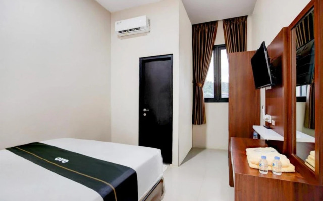 Hotel O Balikpapan near Siloam Hospital formerly Syafla Guest House